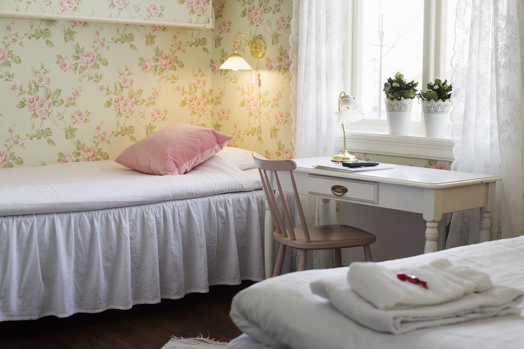 Strandvillan Hotell Och Bed & Breakfast Lysekil Luaran gambar